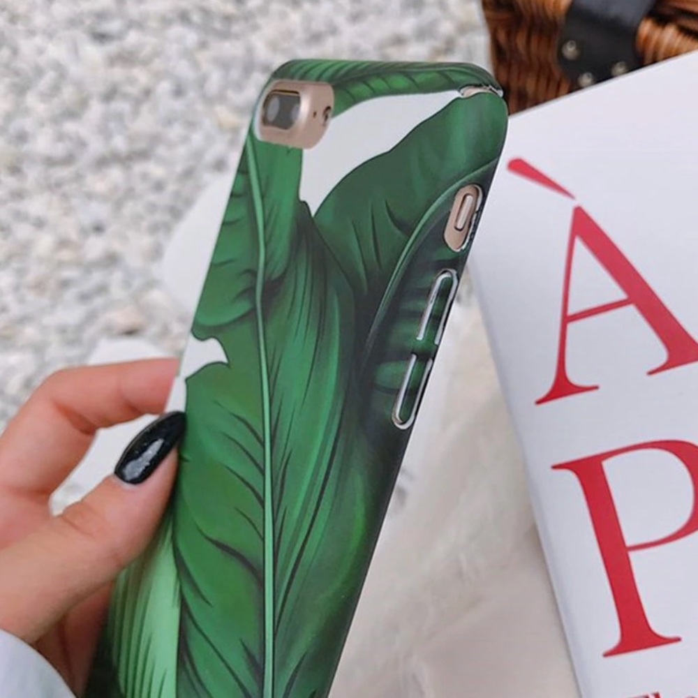 NEW iPhone 6/6s Palm Banana Leaves Hard PC Case - Picture 2 of 3